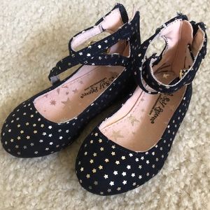 Cute toddler strappy shoes size 5